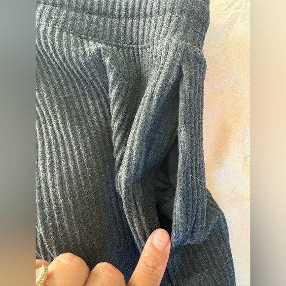 Abercrombie Kids Charcoal Wide Leg Pants - Picture 5 of 6